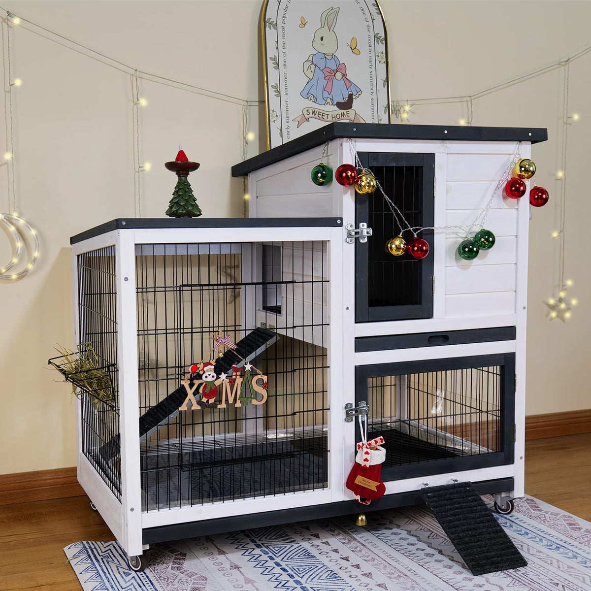 White Indoor Outdoor Rabbit Hutch with Tray A294